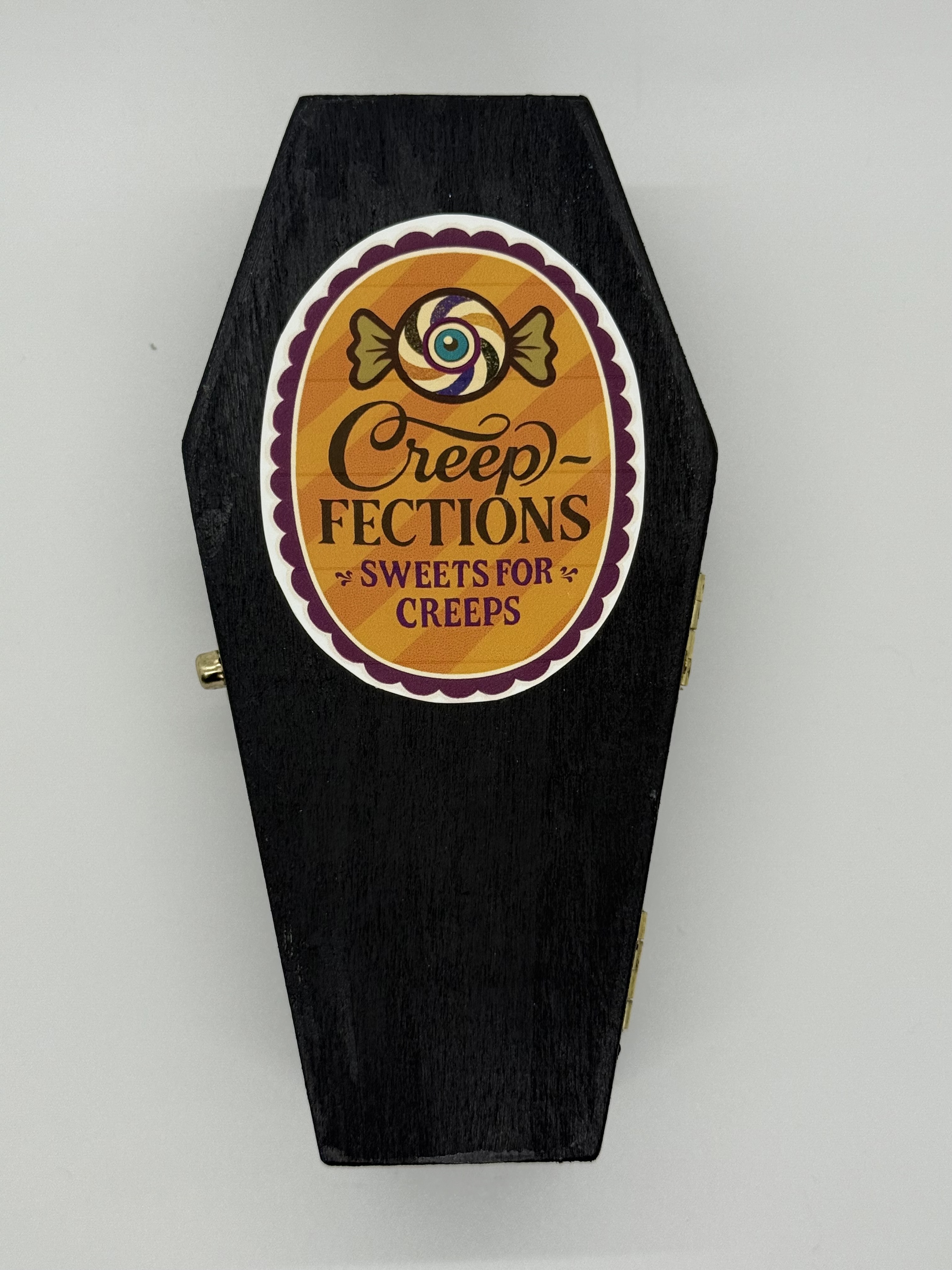 Creepfections Candy Coffin (detail 1)